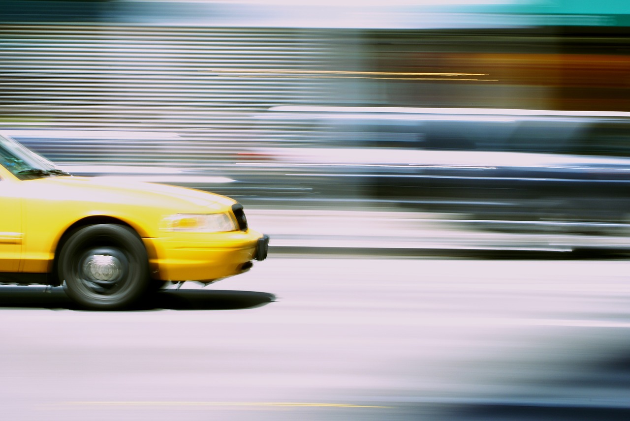 Levegőszennyezés? Jöjjenek az önjáró taxik!