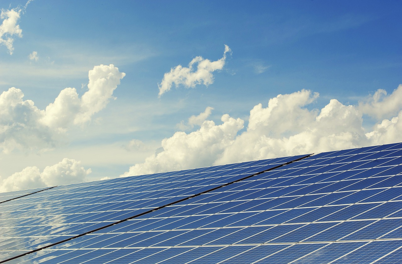 A csehek sem tudnak ellenállni a magyar napenergia-forradalomnak
