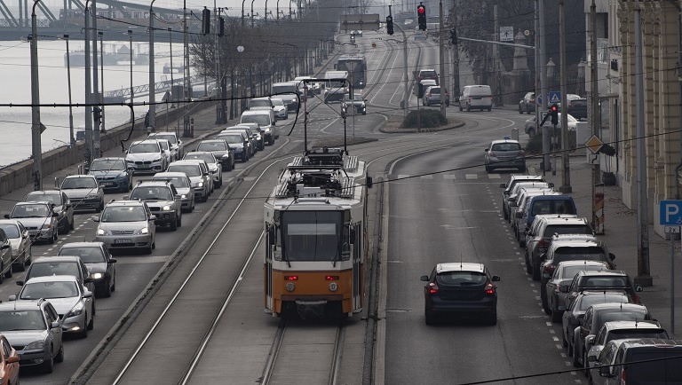 Nincs mit tenni: megállíthatatlanul fogy a magyar