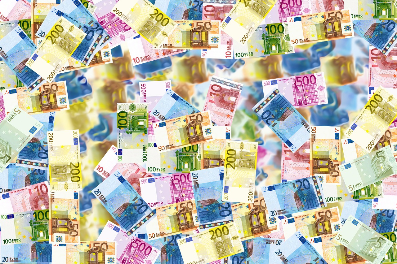 Nyaralni indulsz? Mutatjuk, hol vehetsz a legolcsóbban eurót